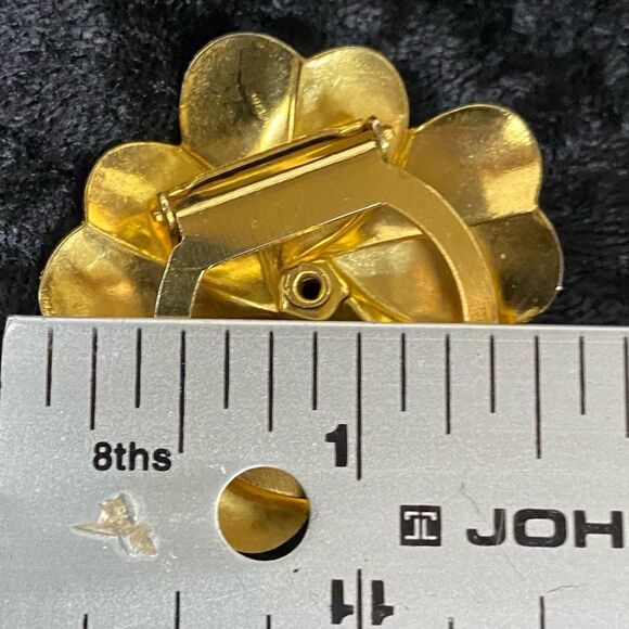 Vintage Jewelry Gold Tone Flower Bloom Scarf Clip Unsigned - Picture 4 of 4